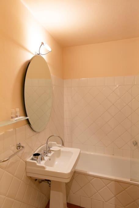Elegant Apartment Near Piazza Della Signoria Florencja Zewnętrze zdjęcie